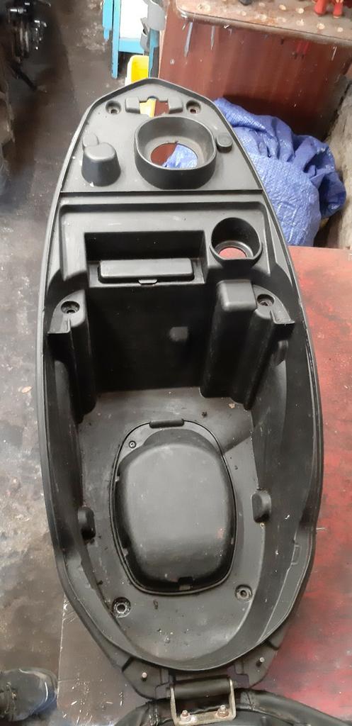 coffre Peugeot kisbee,streetzone 2T, Enlèvement ou Envoi, Utilisé, Peugeot