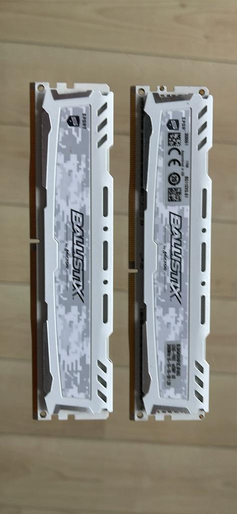 2xCrucial Ballistix Sport LT 3200 MHz, DDR4, Computers en Software, RAM geheugen, Ophalen of Verzenden, Nieuw, DDR4