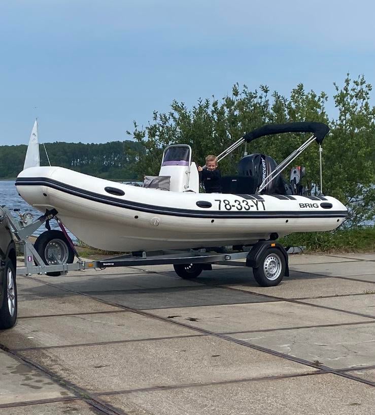 Brig zodiac 5 m, Watersport en Boten, Ophalen, Zo goed als nieuw, Benzine, Zodiac