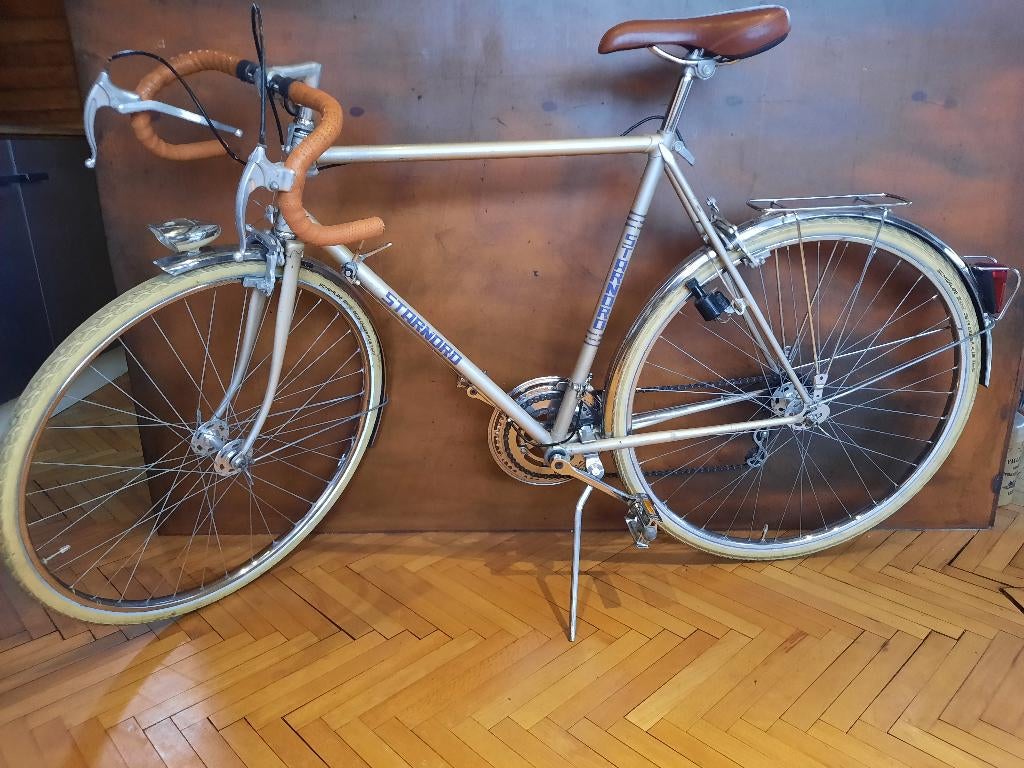 Paire de vélos rétro exceptionnellement originale, Enlèvement