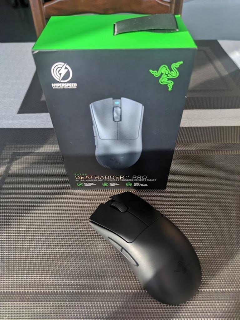 Razer Deathadder v3 PRO, Computers en Software, Ophalen, Rechtshandig, Muis, Zo goed als nieuw