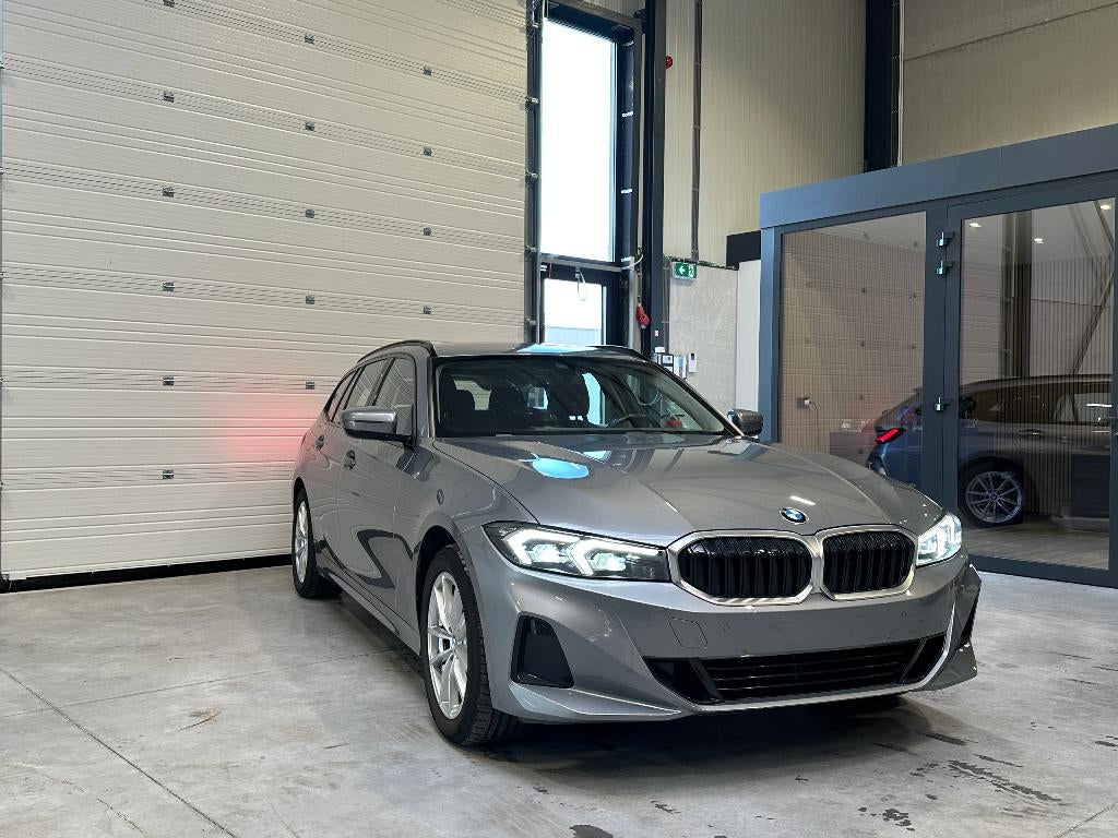 BMW 316 dA Touring MHEV - CarPlay PDC CC Zetelverw., Autos, BMW, 90 kW, Achat, Entreprise, Garantie prolongée