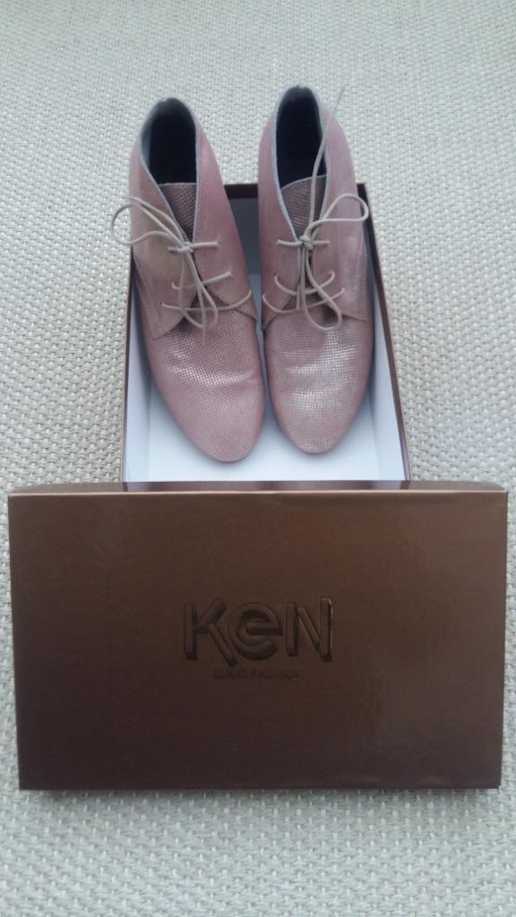 Kenpoint damesschoenen. 38, Schoenen met lage hakken, Ophalen of Verzenden, Zo goed als nieuw, Roze