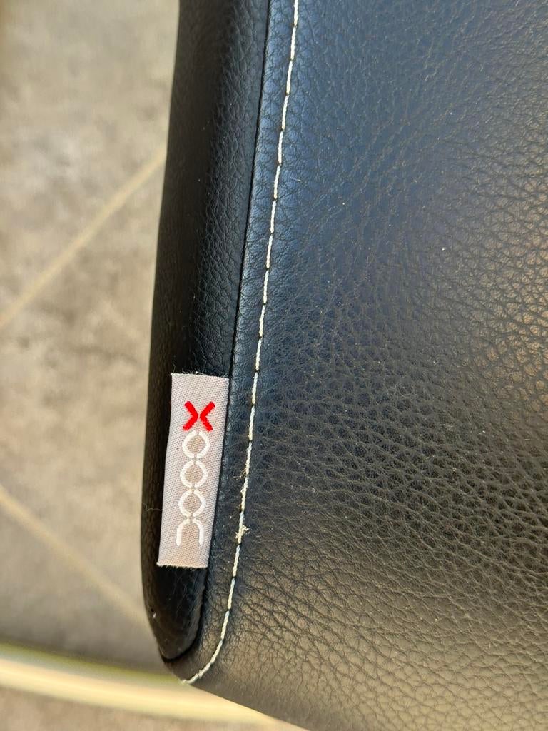 Keukenstoeken, Huis en Inrichting, Ophalen, Zwart, Leer, Zo goed als nieuw