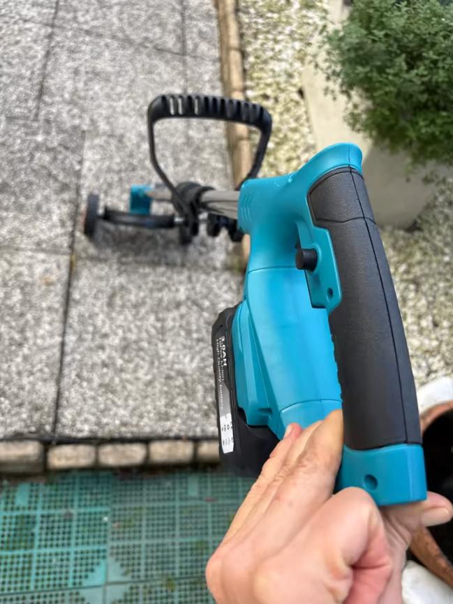 Débroussailleuse électrique sans fil 1500W avec batterie, Jardin & Terrasse, Neuf, Puissance, 10 à 30 cm, Batterie