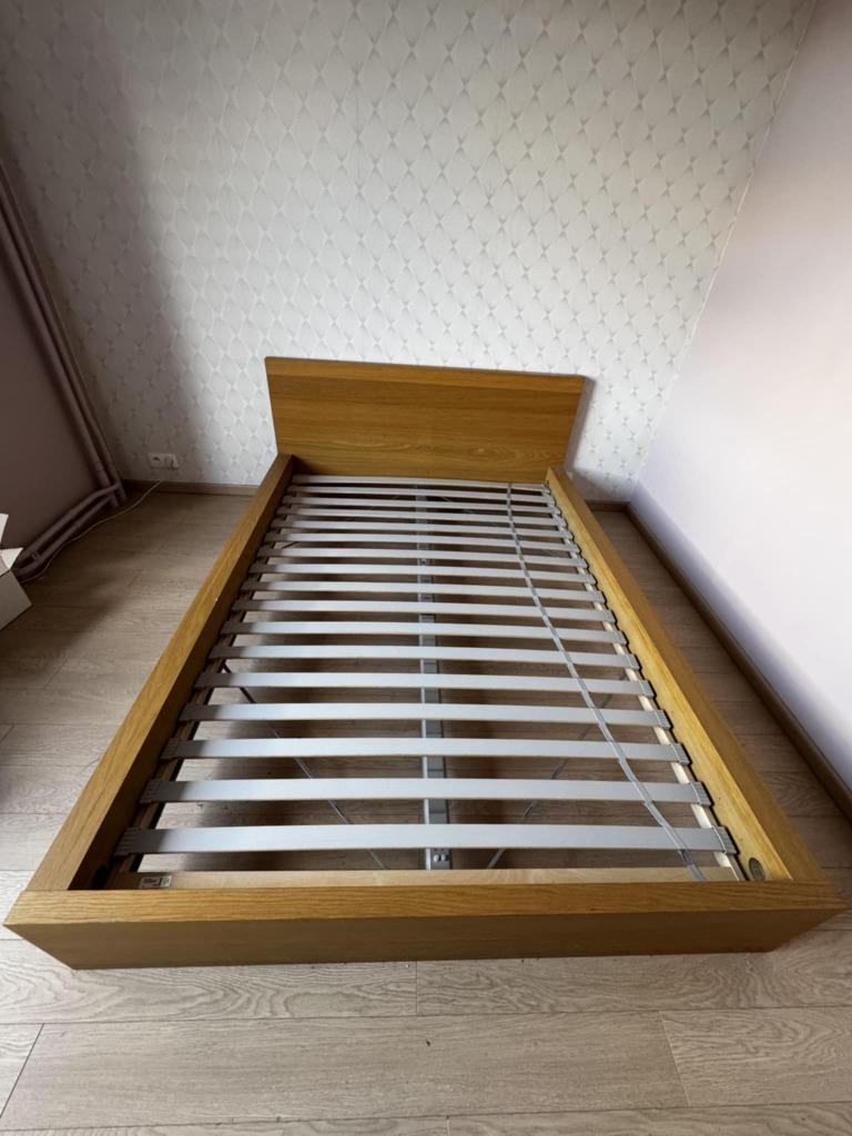 Lit 140 X 200, Maison & Meubles, Beige, 140 cm, Enlèvement, Utilisé