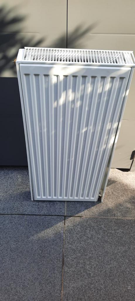 Nouveau radiateur blanc, Moins de 60 cm, Comme neuf, Enlèvement, Radiateur