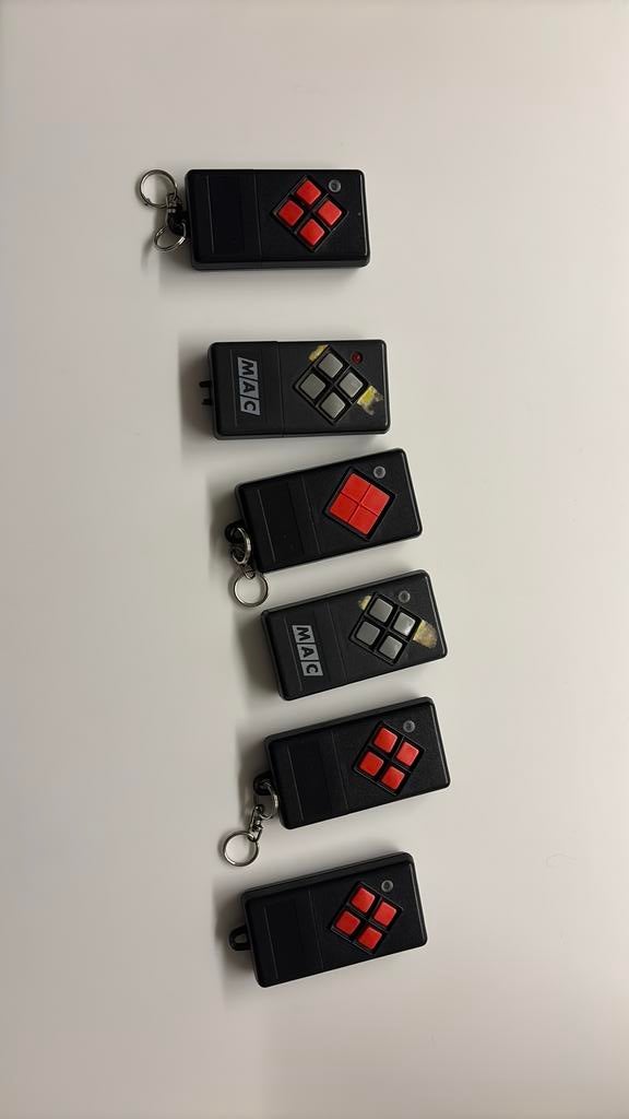 Afstandsbediening garagepoort, Elektronische apparatuur, Ophalen of Verzenden, Zo goed als nieuw