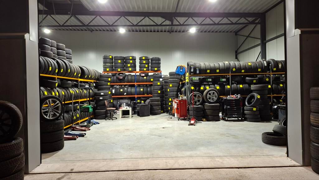 Nieuwe en Occasie Banden
2degands en goedkopste banden, Auto-onderdelen, Overige Auto-onderdelen, Ophalen of Verzenden