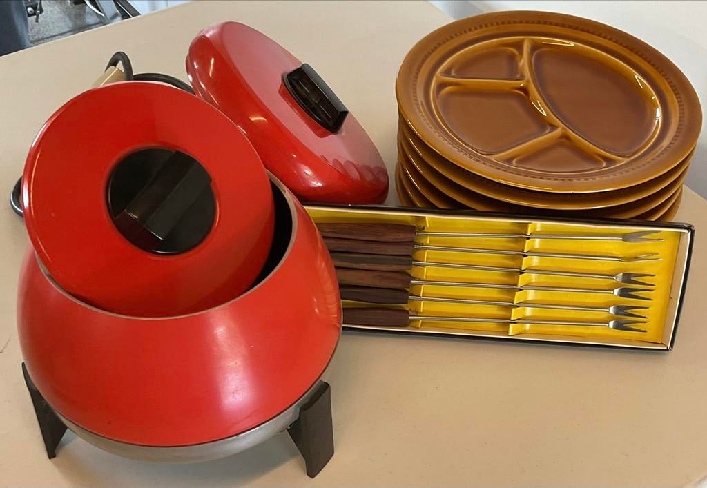 Fondue stel, 6 borden en zes vorken, Ophalen of Verzenden, Zo goed als nieuw, Elektrisch, Fondueset