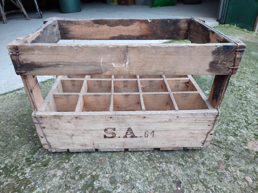 Ancien casier en bois pour bouteilles (bière ?), Enlèvement, Utilisé, Autres types