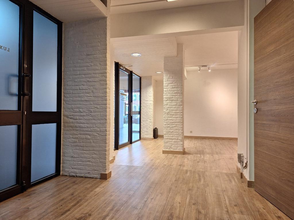 winkel in galerij voor beauty te huur vanaf 400/maand, 50 m² of meer, Antwerpen (stad)