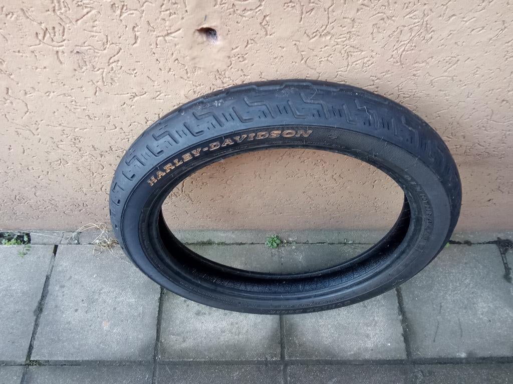 1 pneu moto DUNLOP Harley DAVIDSON, Motos, Motos | Harley-Davidson, Particulier