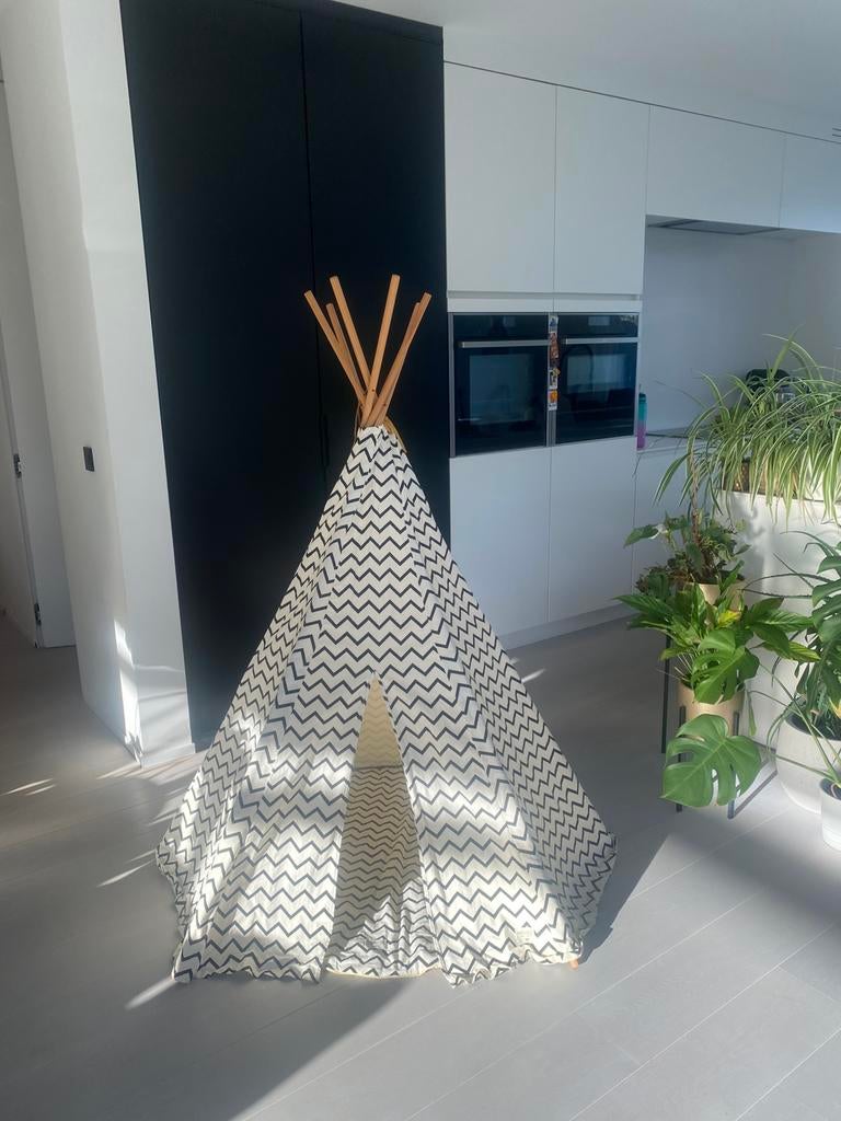 Tente de jeu en tipi et tapis de jeu Nobodinoz, Enlèvement, Comme neuf