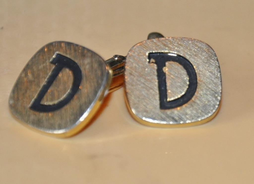 paire de bouton de manchette (bmx2005), Enlèvement ou Envoi, Utilisé, Doré