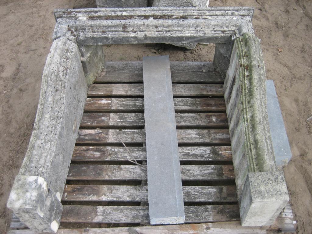 mooie oude franse hardstenen schouw, Ophalen