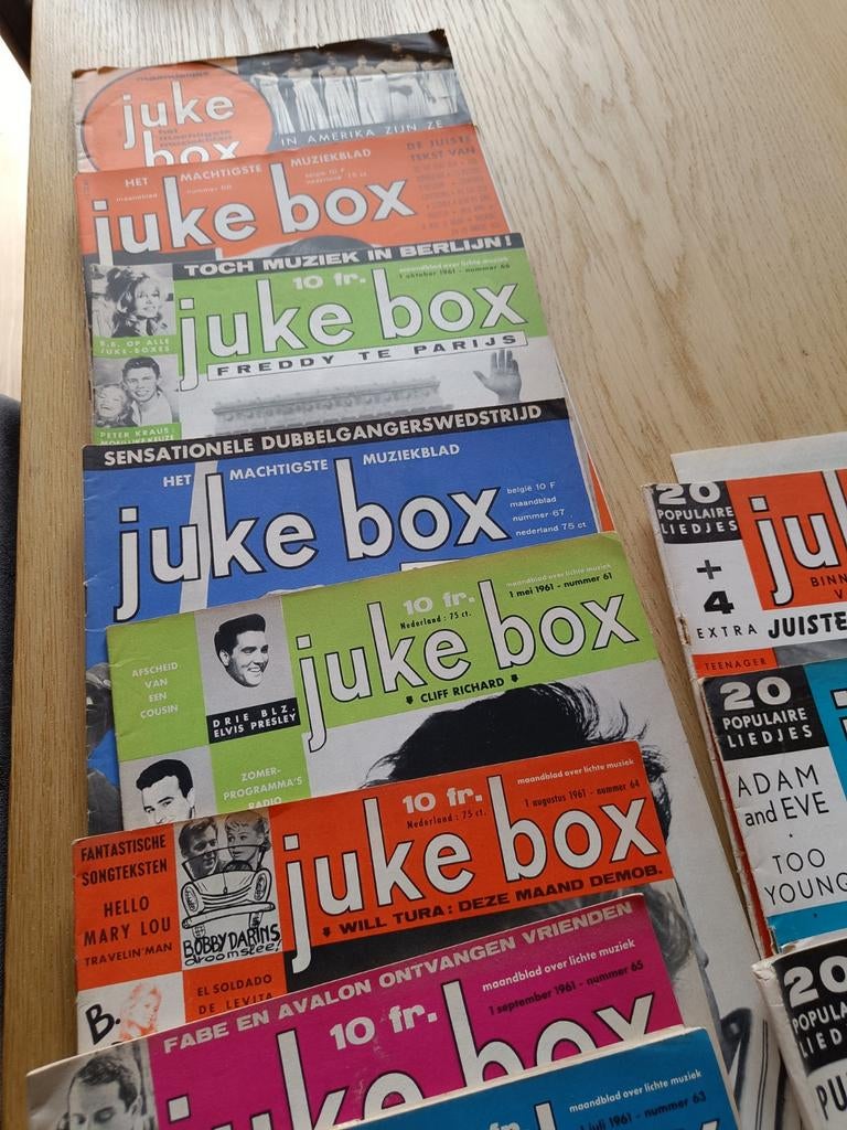 Uniek lot juke box en song parade, 44  stuks, jaren 58, 59,, Boeken, Ophalen