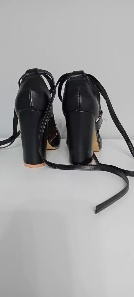 Chaussures à haut talons femme, Vêtements | Femmes, Escarpins