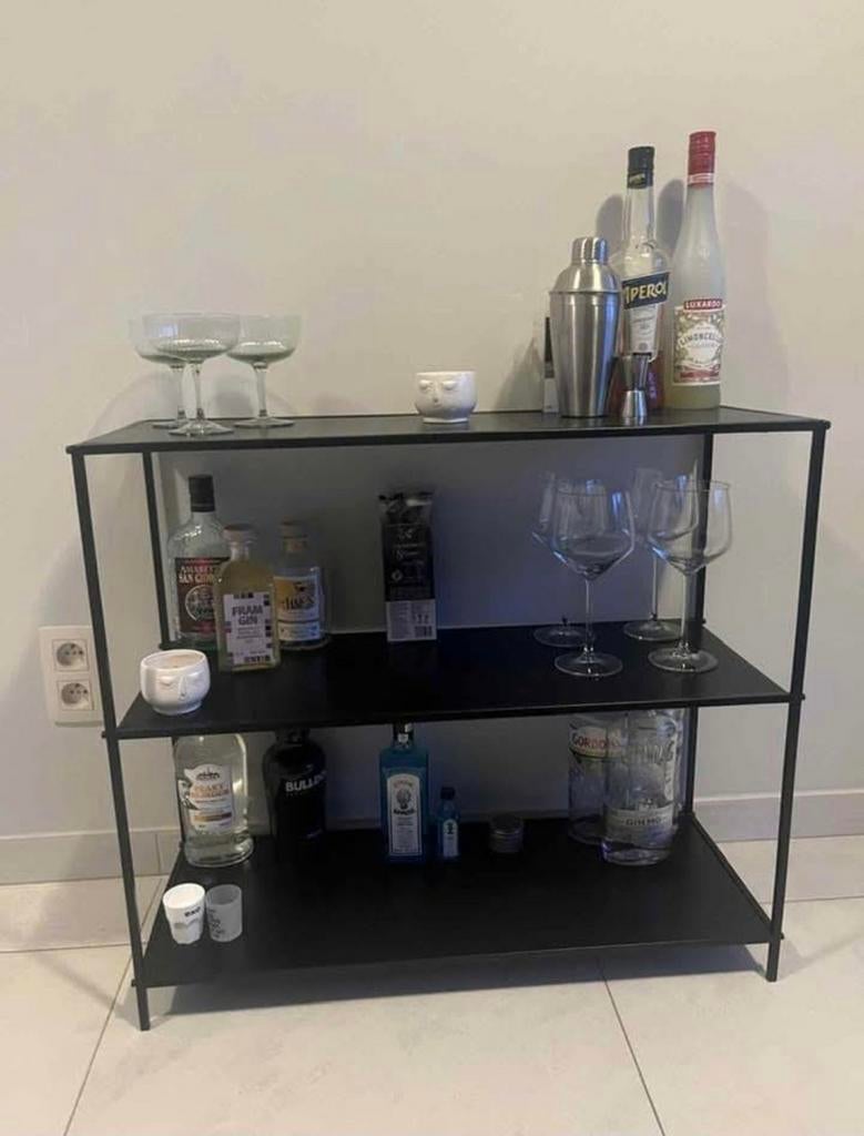 Meuble de bar 
Largeur 80 cm 
Hauteur 70 cm, Maison & Meubles, Enlèvement, Comme neuf