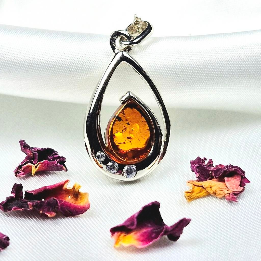 Zilveren ketting met barnsteen en Swarovski kristallen, Handtassen en Accessoires, Kettingen, Met kristal, Verzenden, Nieuw, Zilver