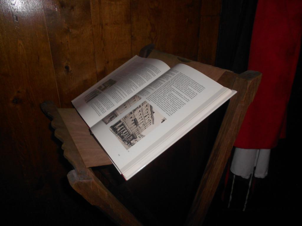 Lezenaar - Boekstandaard - Katheder, Ophalen