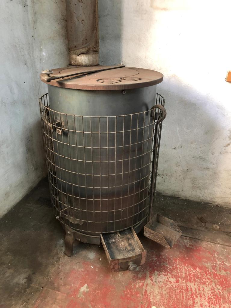 Houtkachel , volledig vernieuwd, Ophalen, Gebruikt, Kachel