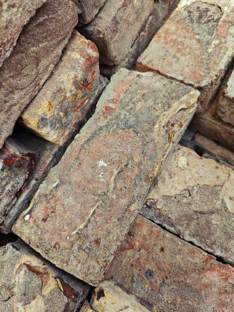 500 bakstenen handformaat 18 op 8.5 cm, Ophalen, Gebruikt, Bakstenen