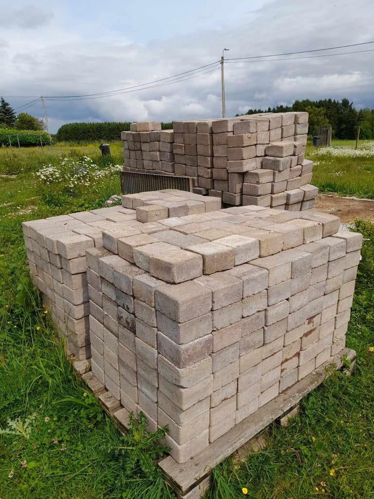 Pavés béton teintés (gris rosé), Bricolage & Construction, Enlèvement