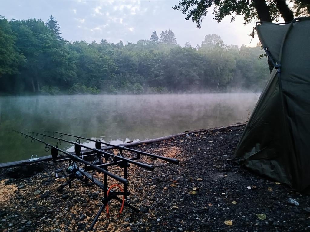Karper/vis materiaal (alles om te karperen en overnachten)
