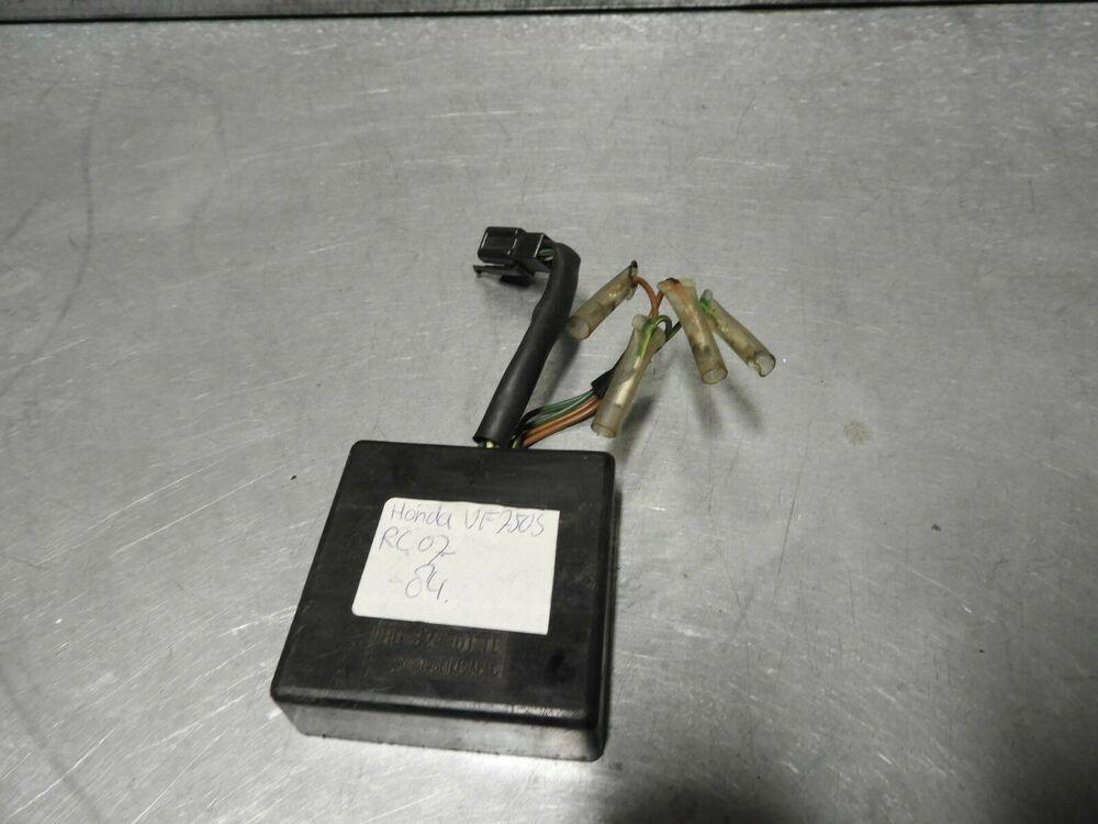 VF750S 1982 - 1983 Honda Elektrische component D1-43899, Motoren, Onderdelen | Honda