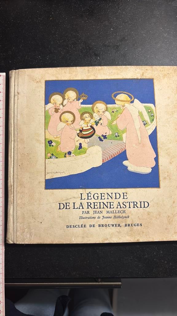 Livre rare « La légende de la reine Astrid » 1936, Antiquités & Art, Enlèvement ou Envoi