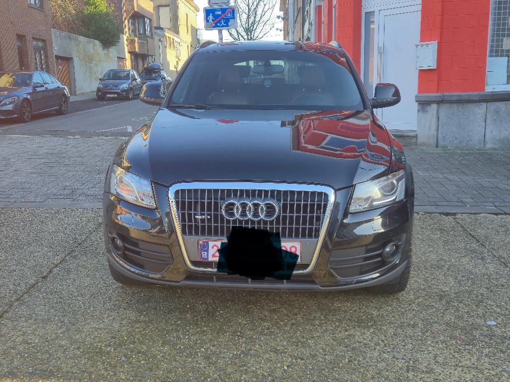 Audi Q5 2012 2.0 tdi 163.000 chevaux lire l annonces, Auto's, Automaat, Euro 5, Bluetooth, 4 cilinders