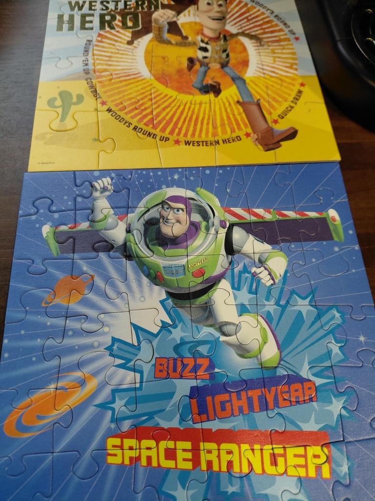 3 puzzles Toy Story, Enlèvement ou Envoi, 10 à 50 pièces, Comme neuf, 4 à 6 ans