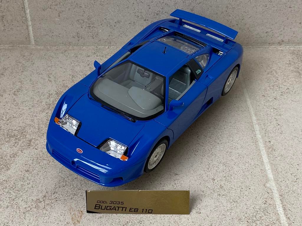 Bburago Bugatti EB110, Ophalen of Verzenden, Zo goed als nieuw, Auto, Burago