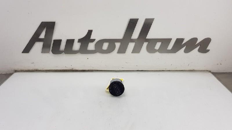 INTERRUPTEUR D'ECLAIRAGE Skoda Fabia III Combi (NJ5), Utilisé, Skoda
