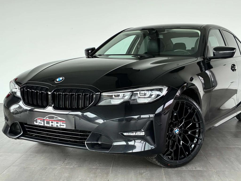BMW 3 Serie 316 dA SPORT-GPS-CARPLAY-SHADOWLINE-JANTES20-PDC, Auto's, 4 deurs, 122 pk, 4 cilinders, Zwart