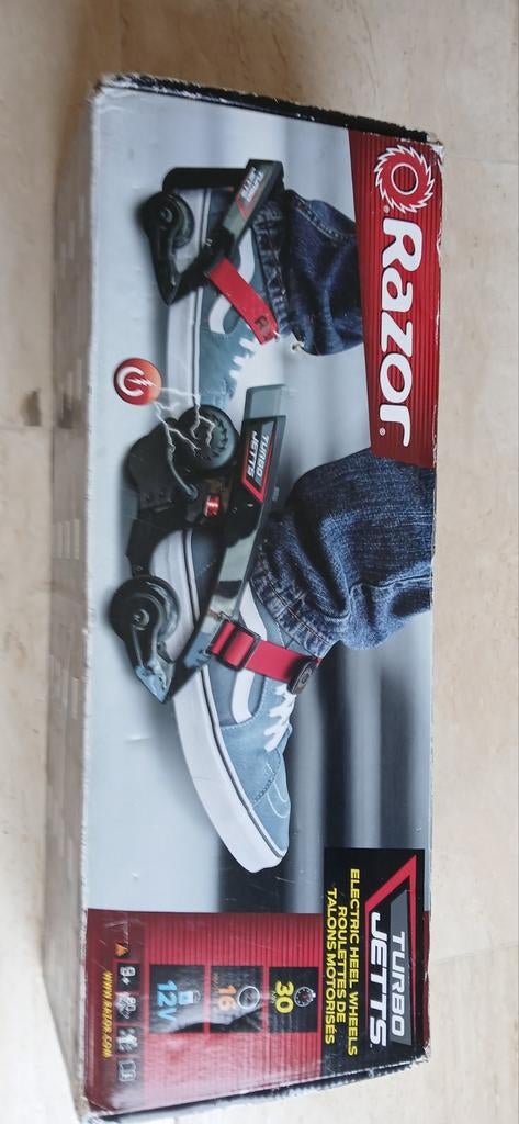 Razor skates, Hobby en Vrije tijd, Gezelschapsspellen | Overige, Ophalen