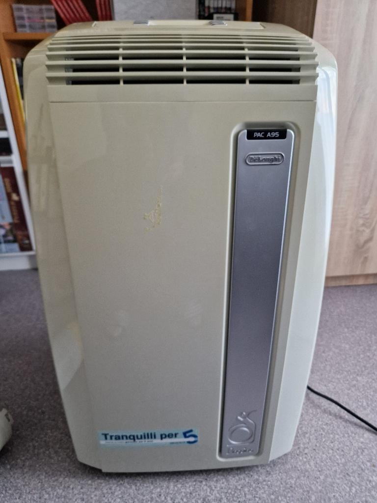 Mobile airco Delongi, Elektronische apparatuur, Airco's, Ophalen, Zo goed als nieuw, Afstandsbediening, Mobiele airco
