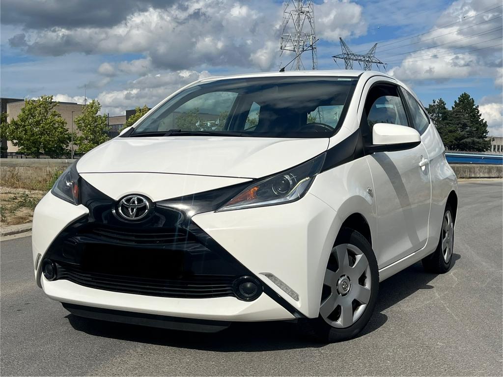 Toyota Aygo 1.0 Benzine VVT-i //Camera Airco//, Auto's, Toyota, Voorwielaandrijving, 4 zetels, Stof, Wit
