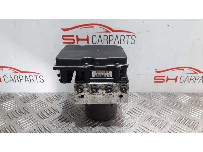 ABS Pomp van een Mercedes B-Klasse, Gebruikt, -, Ophalen of Verzenden, -