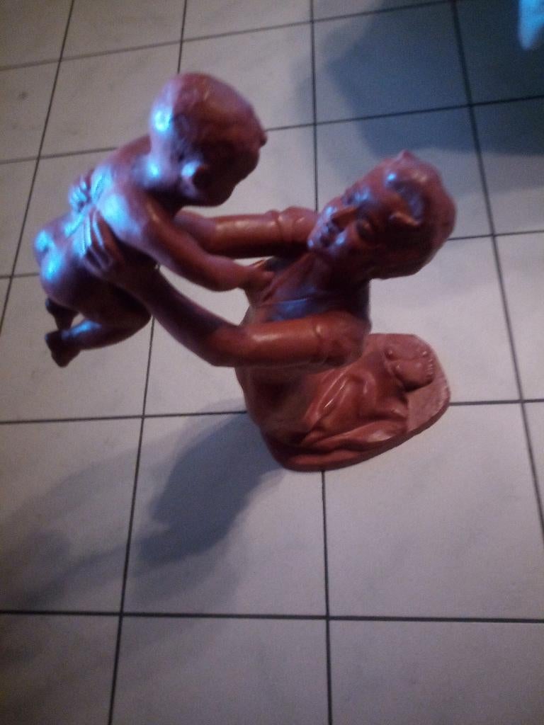 terracotta beeld, Enlèvement, Statue