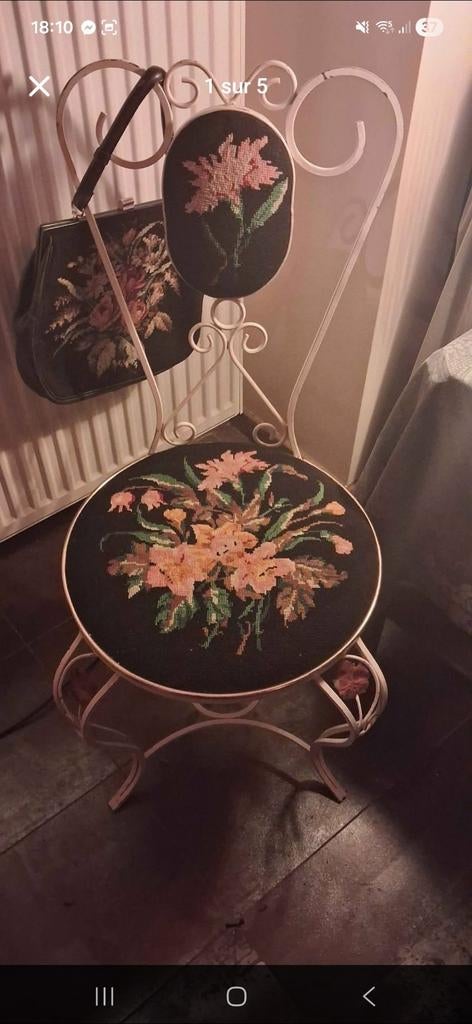Chaise vintage années 50 brodée point de croix a la main, Enlèvement
