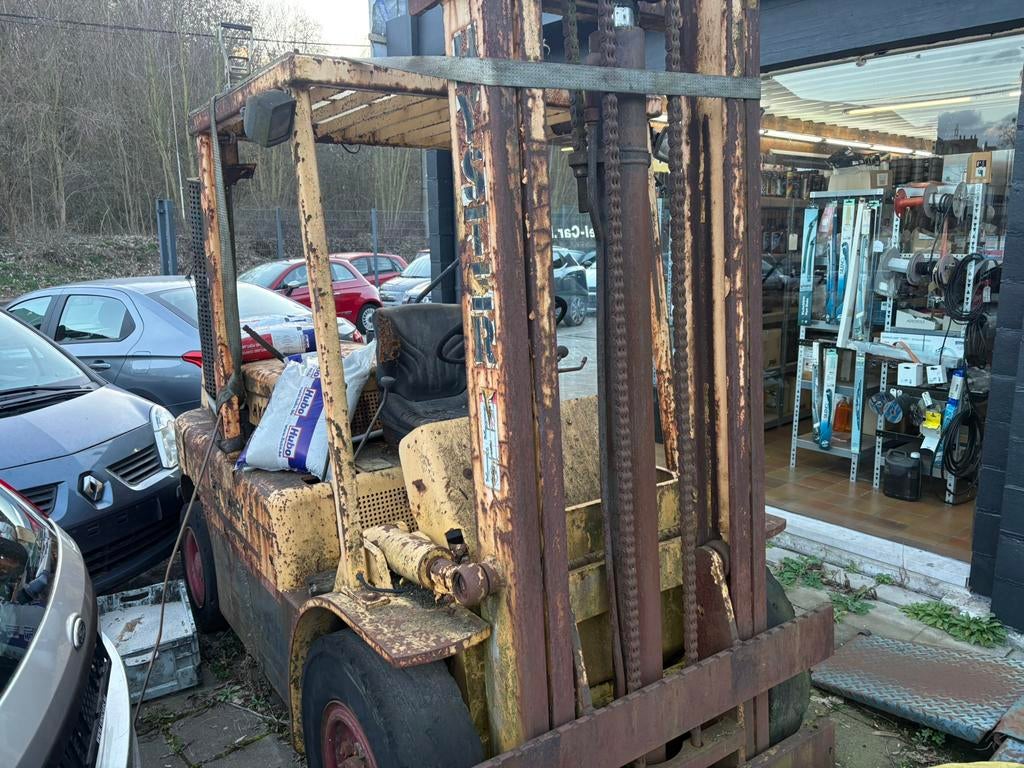 Zeer zware heftruck, Ophalen