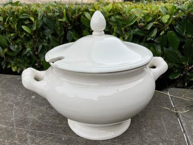 ANCIENNE TERRINE À SOUPE FABRIQUÉE EN ITALIE. PARFAIT ÉTAT., Antiquités & Art, Antiquités | Céramique & Poterie, Enlèvement ou Envoi