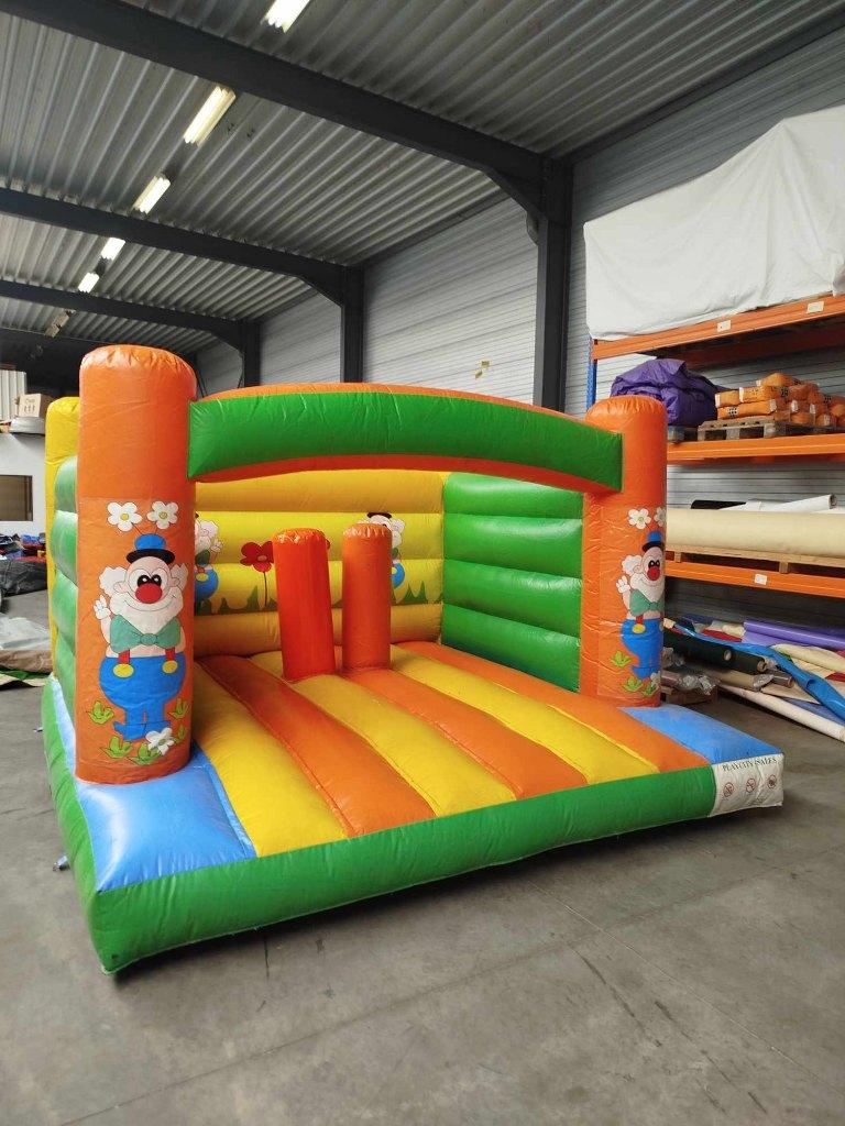 springkasteel kabouter met twee obstakels in te koop, Hobby en Vrije tijd, Feestartikelen | Verhuur, Ophalen, Zo goed als nieuw