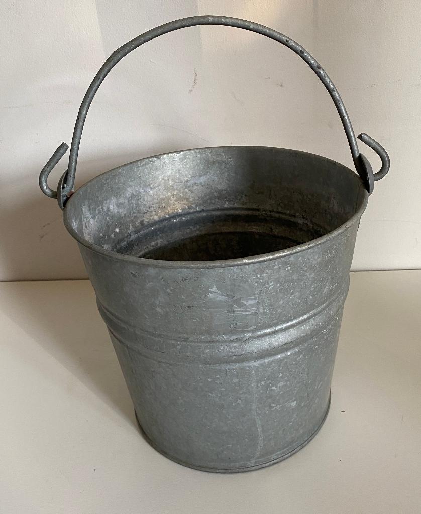 Seau galvanisé vintage en métal en très bon état, Enlèvement, Autres matériaux