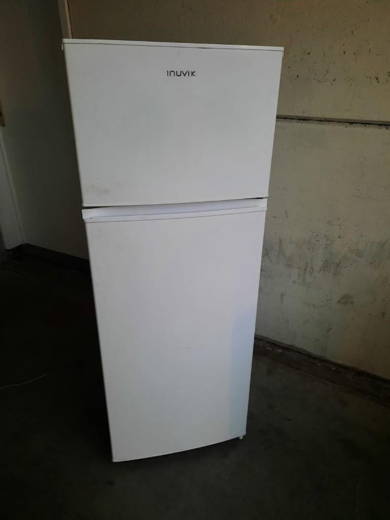 Inuvik Koelkast Met Diepvries, Elektronische apparatuur, Koelkasten en IJskasten, Ophalen, Gebruikt, 200 liter of meer, Met aparte vriezer