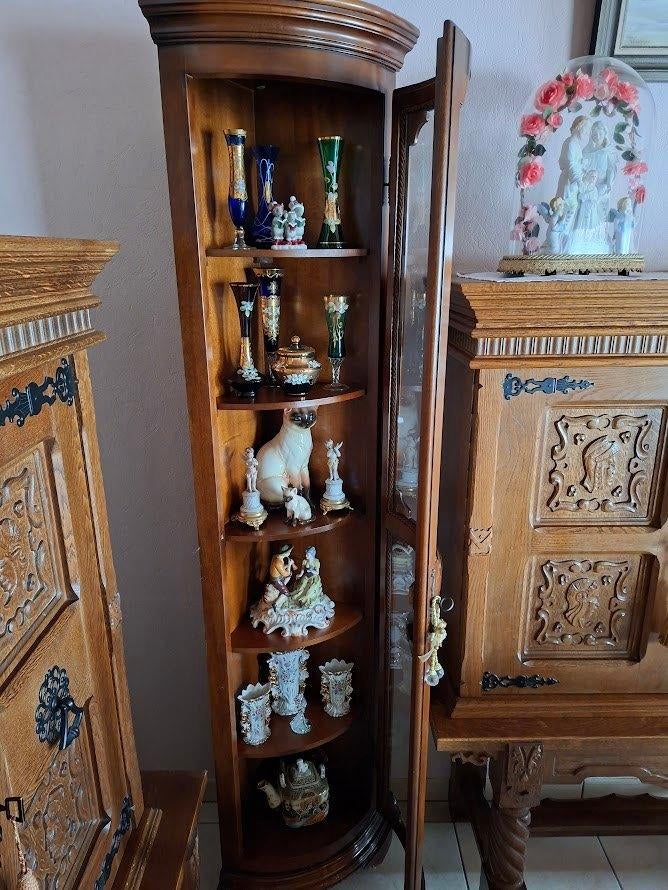 Hoek vitrine Kastje, Huis en Inrichting, Kasten | Vitrinekasten, Ophalen, Met deur(en), Zo goed als nieuw, 150 tot 200 cm