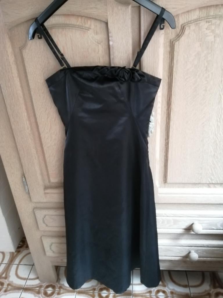 Vero Moda kleedje maat 34, Kleding | Dames, Jurken, Vero Moda, Zwart, Ophalen of Verzenden, Zo goed als nieuw