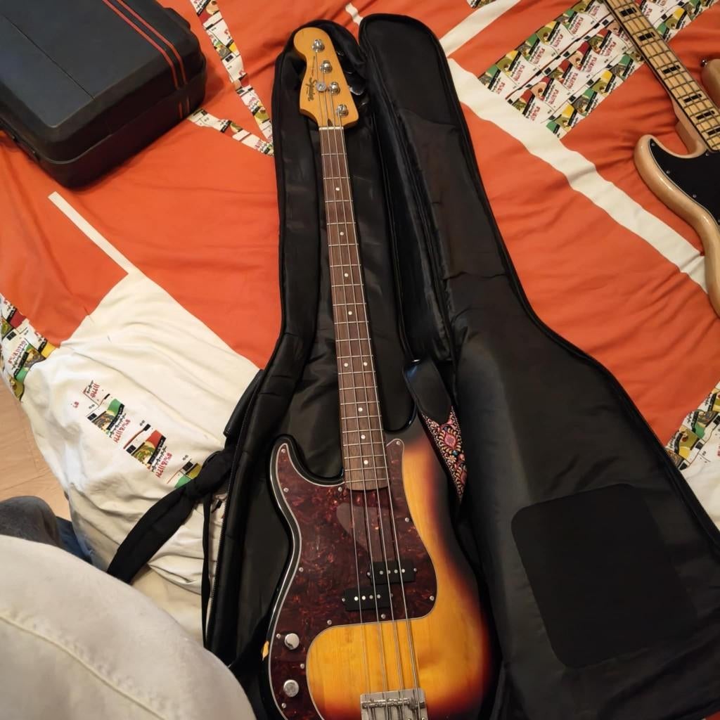 Squier Precision Bass Lefty, Muziek en Instrumenten, Ophalen, Gebruikt, Elektrisch